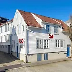 Bo Midt I Hjertet Av Stavanger - Alt Naert!